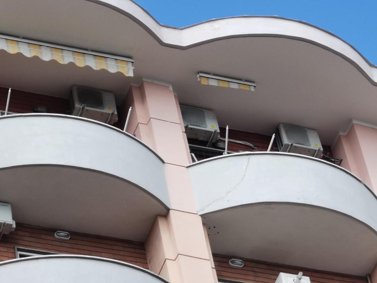 Le Terrazze Del Sole Apartment Napoli Bagian luar foto