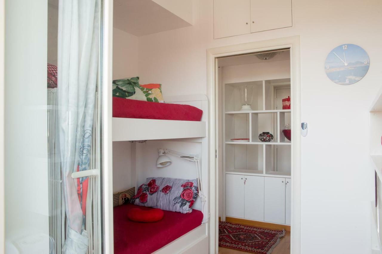 Le Terrazze Del Sole Apartment Napoli Bagian luar foto