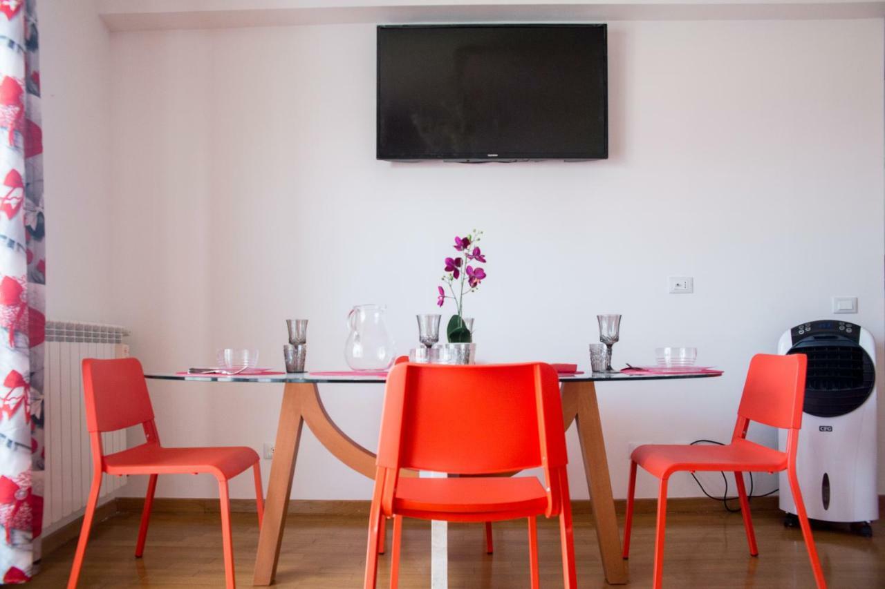 Le Terrazze Del Sole Apartment Napoli Bagian luar foto